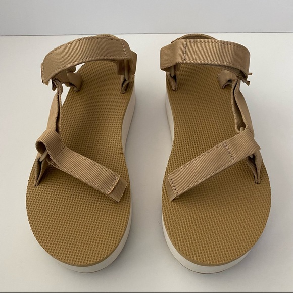 Teva Flatform Universal Sandals Lark - Picture 3 of 13